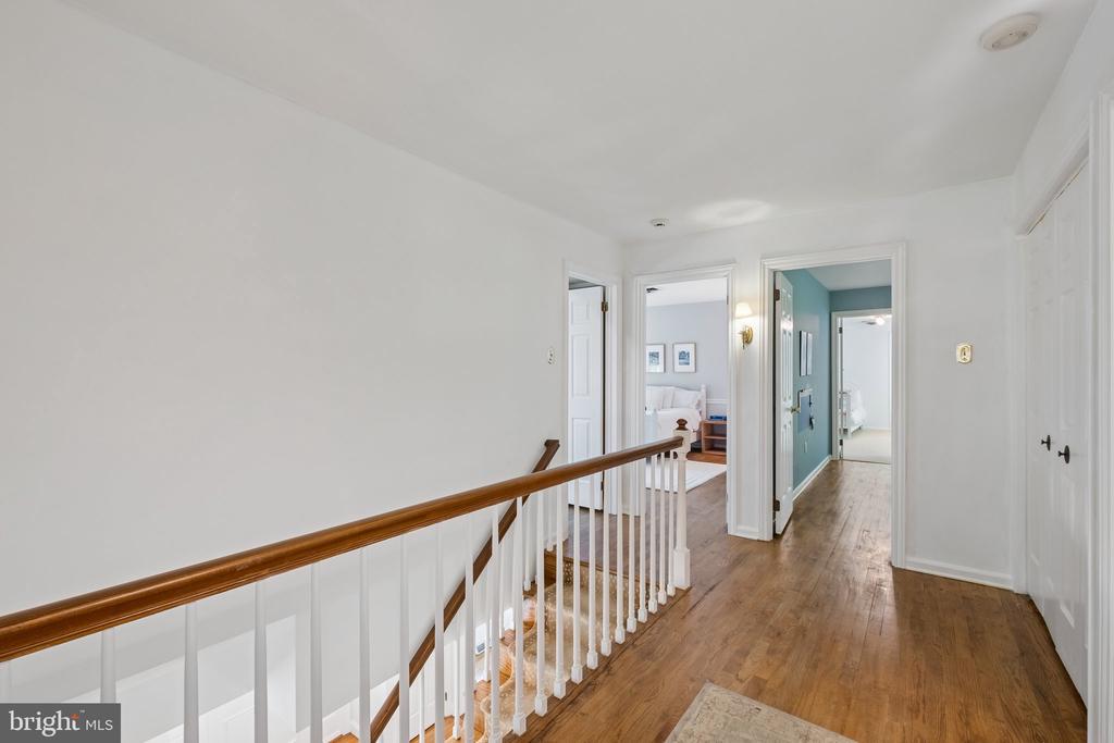 2 HEDGEROW DRIVE