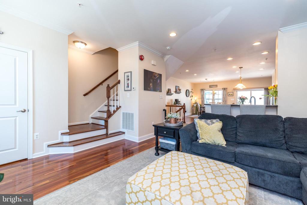 314 ALMOND DRIVE