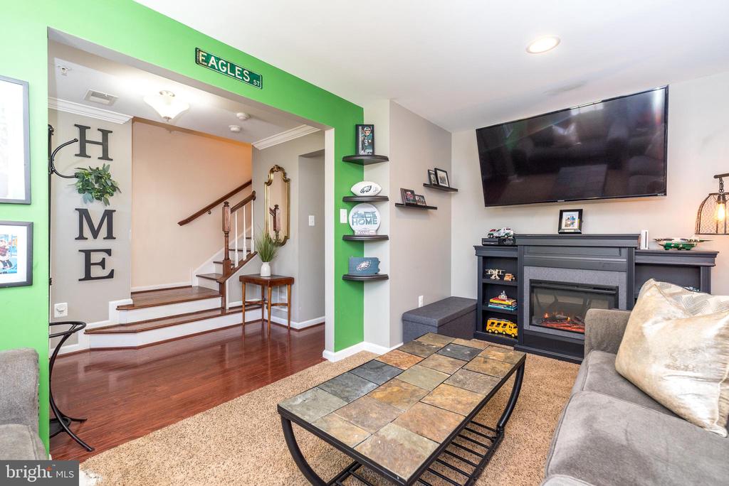 314 ALMOND DRIVE