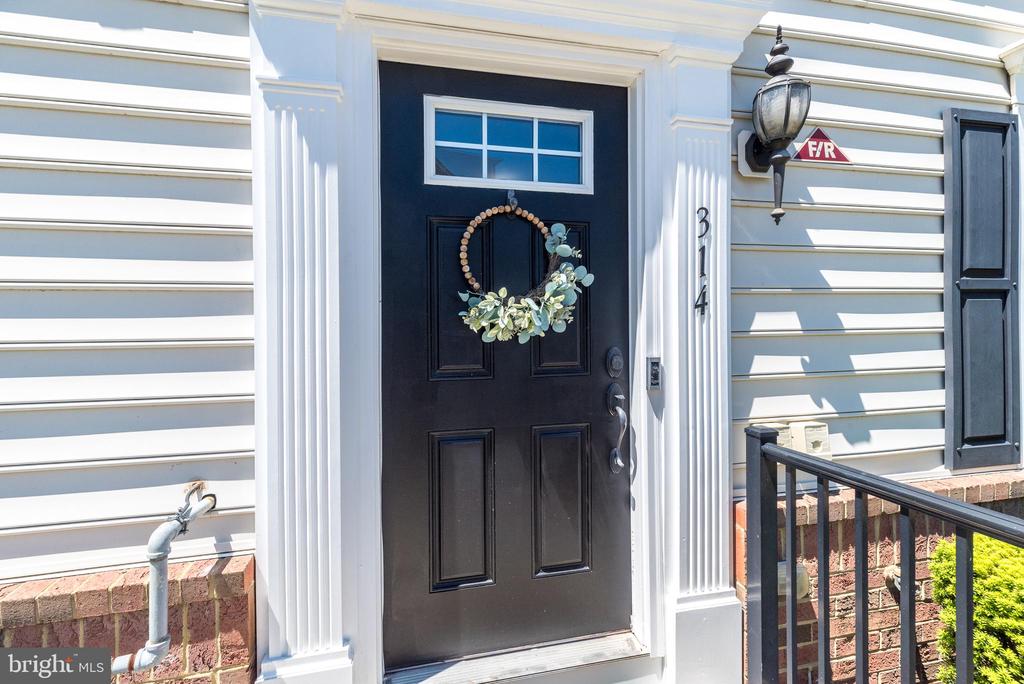 314 ALMOND DRIVE