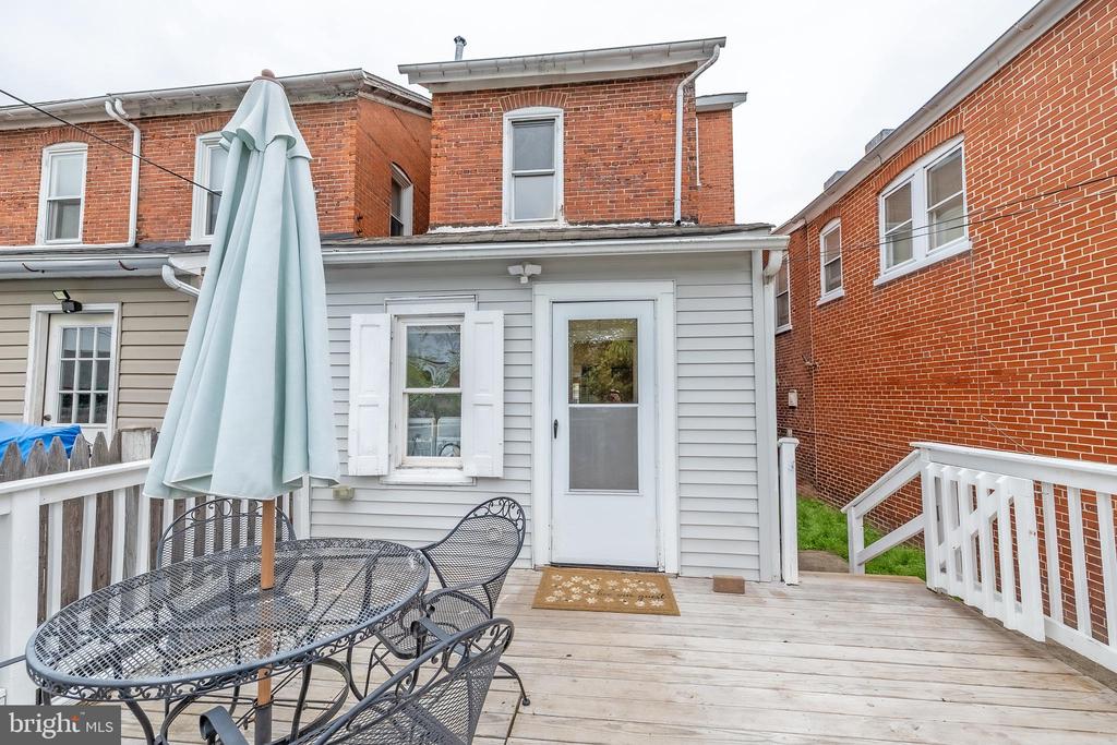 551 MAIN STREET