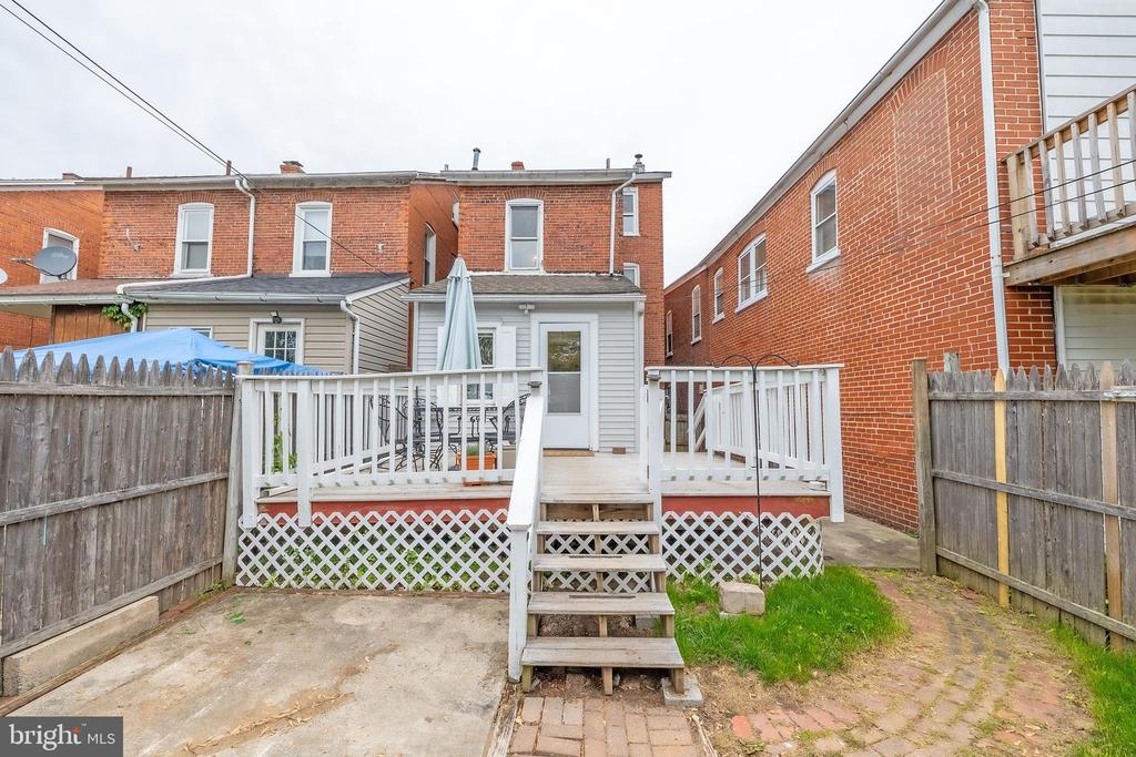 551 MAIN STREET