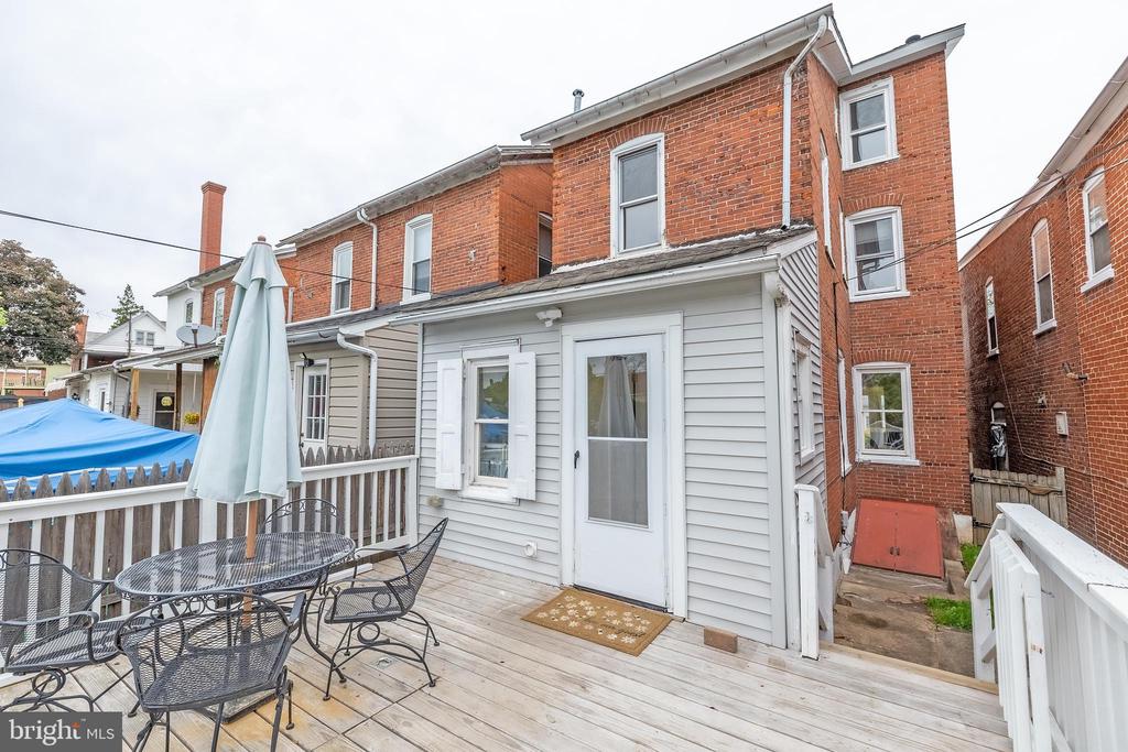 551 MAIN STREET