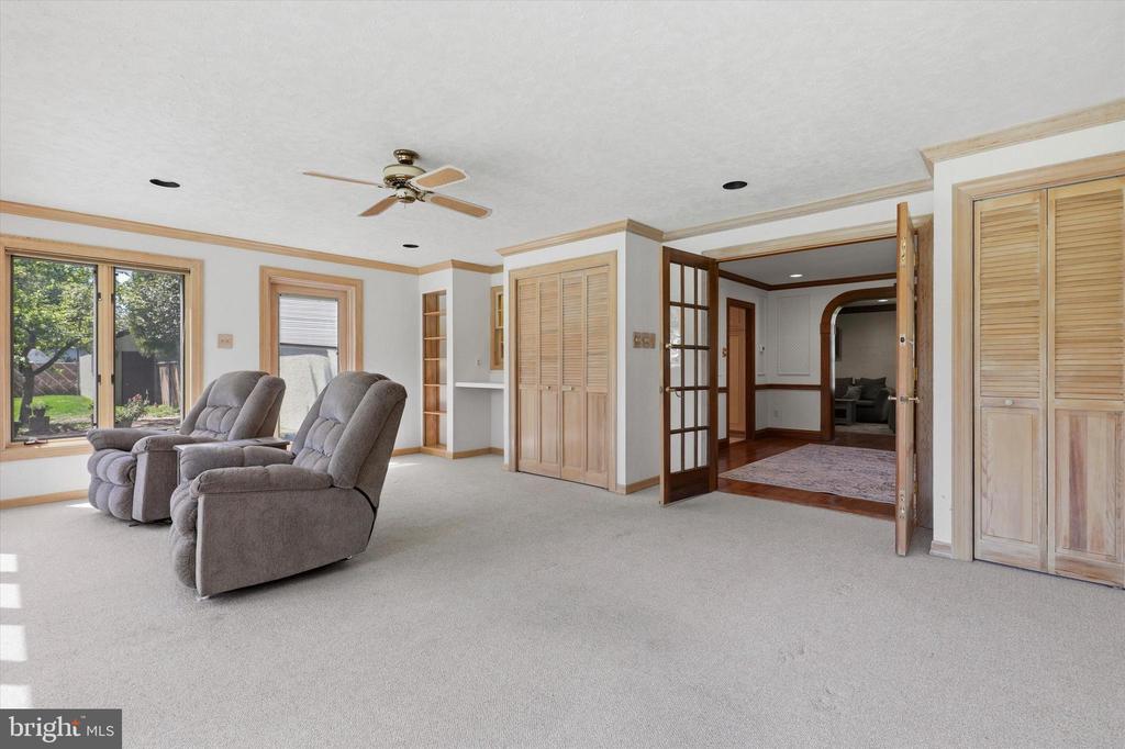 746 WRIGHT DRIVE