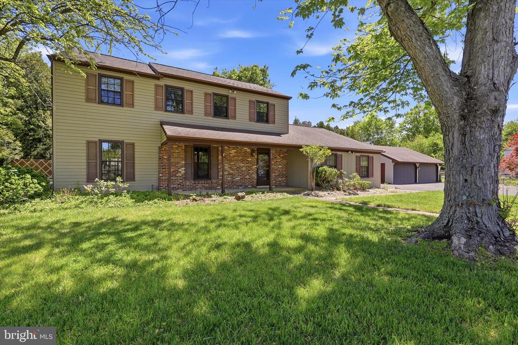 746 WRIGHT DRIVE