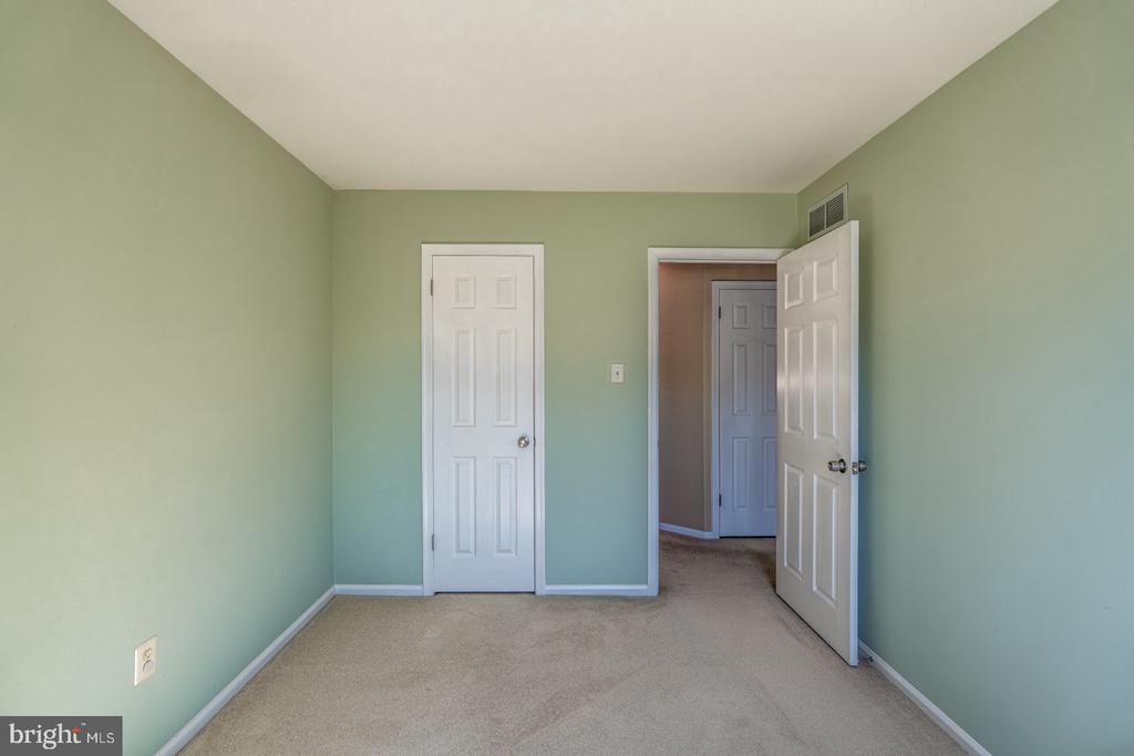 144 HUNT DRIVE