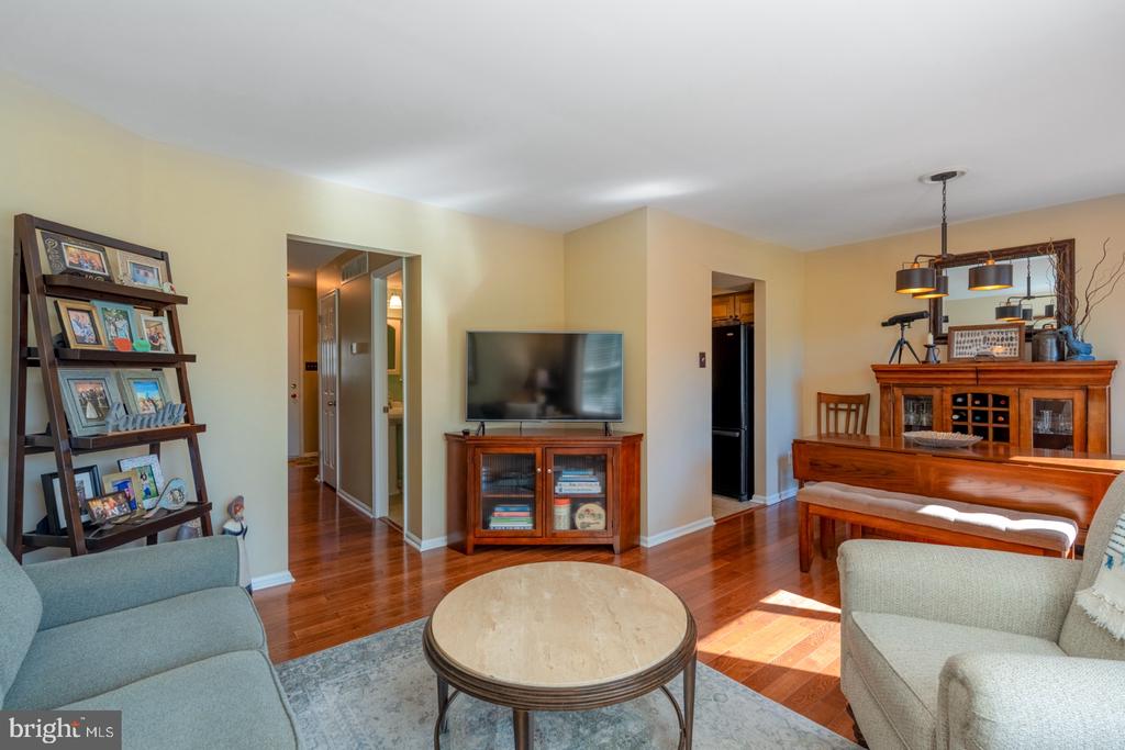 144 HUNT DRIVE