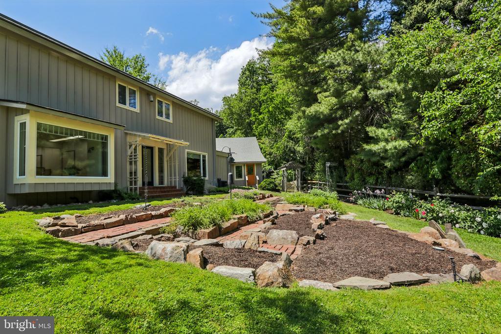 1673 PAPER MILL ROAD