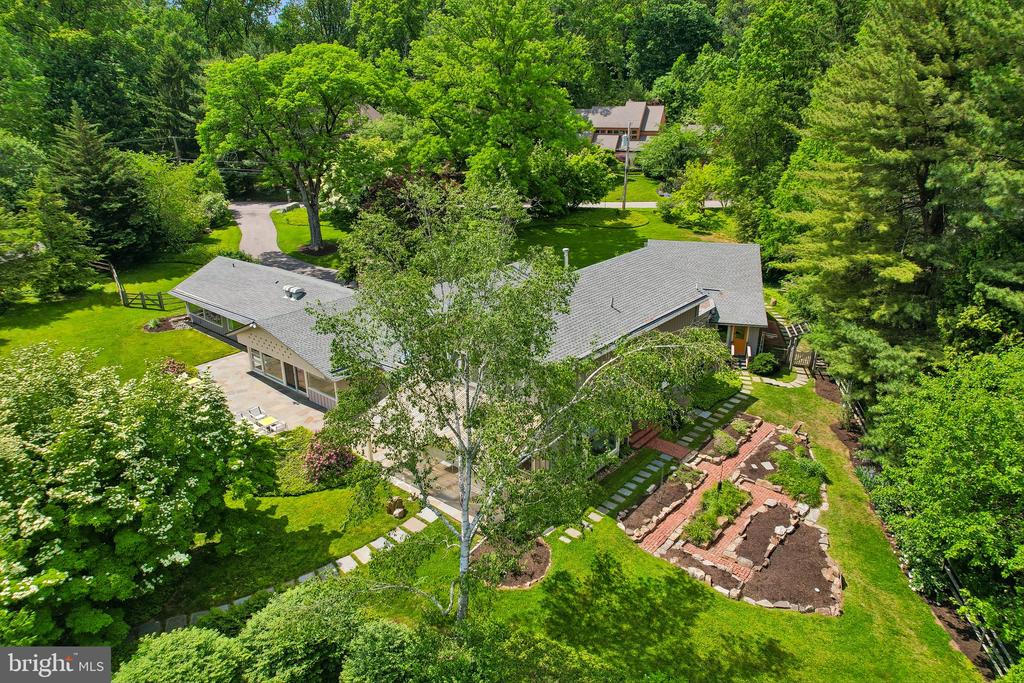 1673 PAPER MILL ROAD