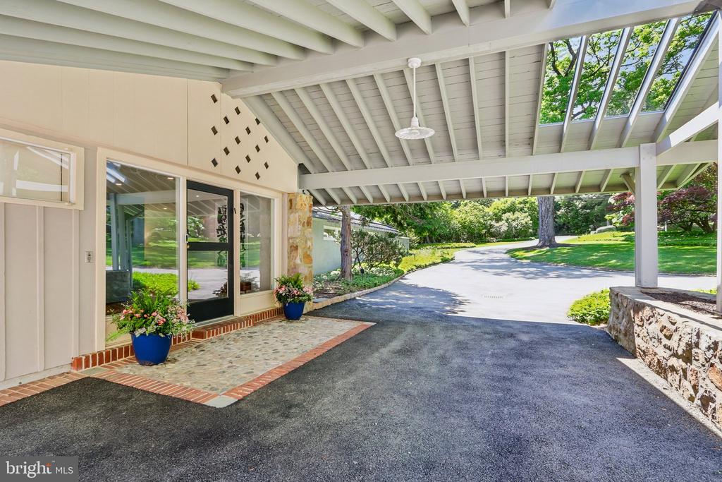 1673 PAPER MILL ROAD