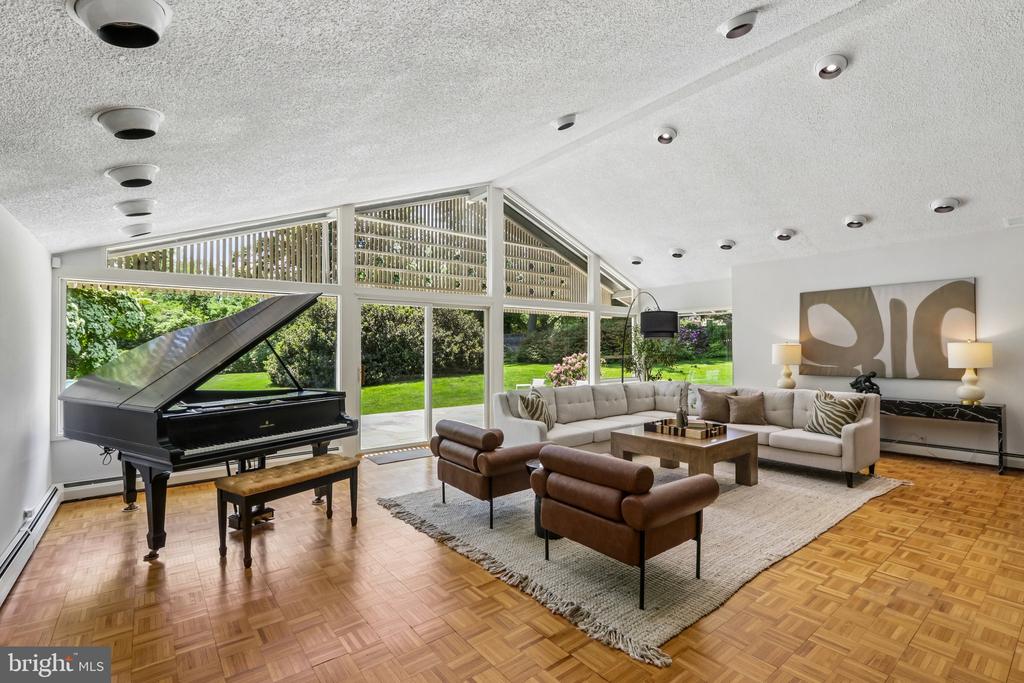 1673 PAPER MILL ROAD