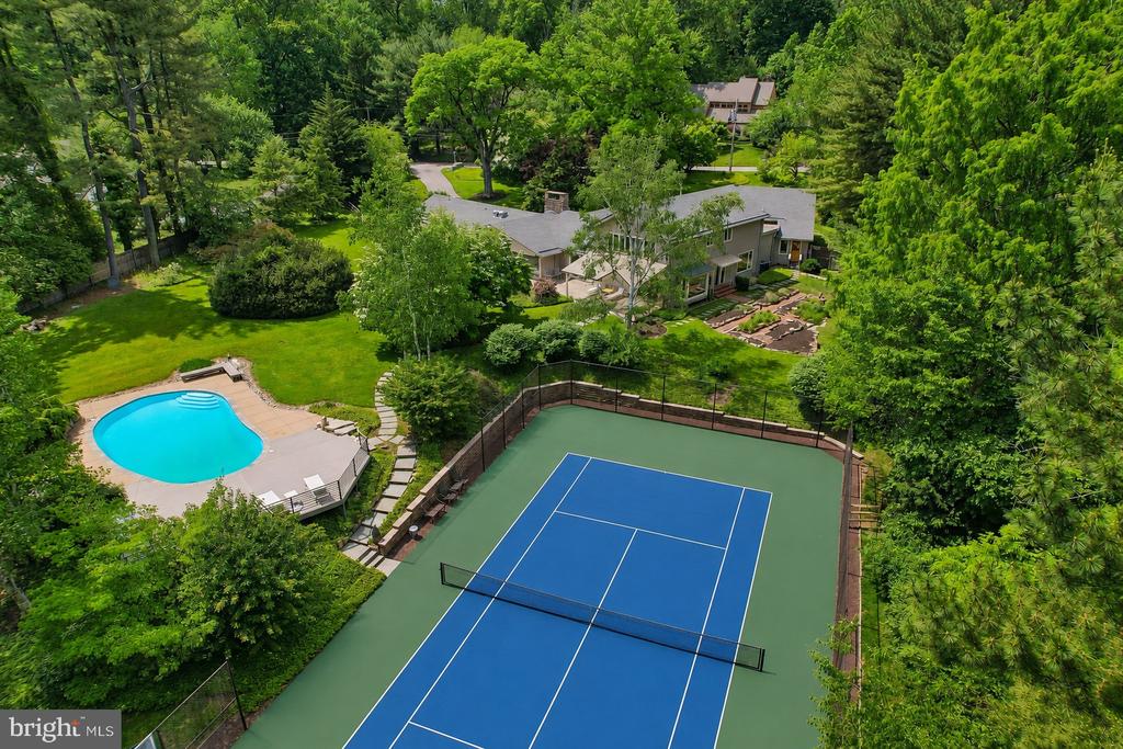1673 PAPER MILL ROAD