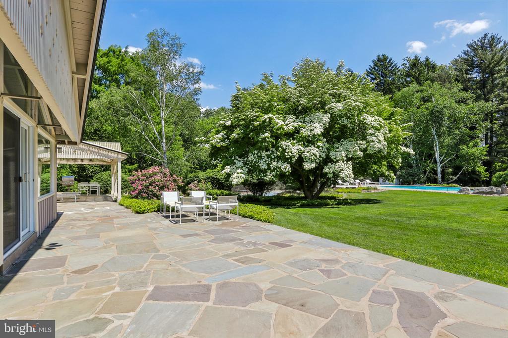 1673 PAPER MILL ROAD