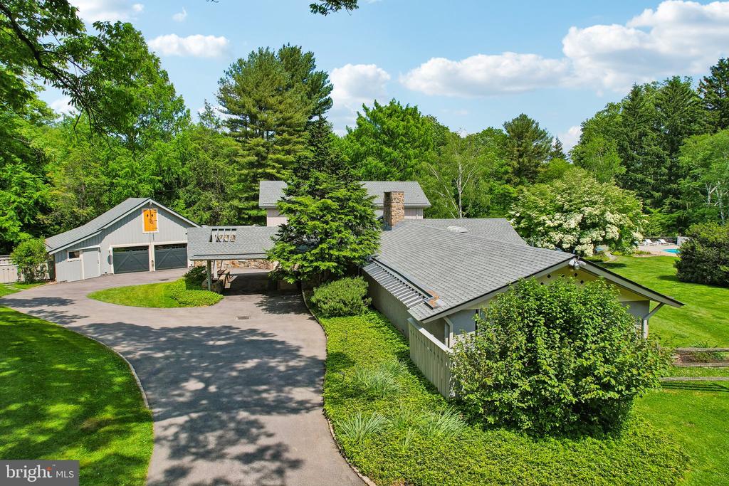 1673 PAPER MILL ROAD