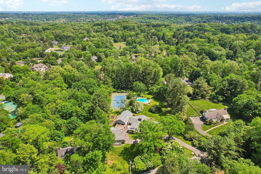 1673 PAPER MILL ROAD