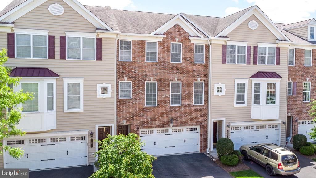103 MARY AMBLER WAY