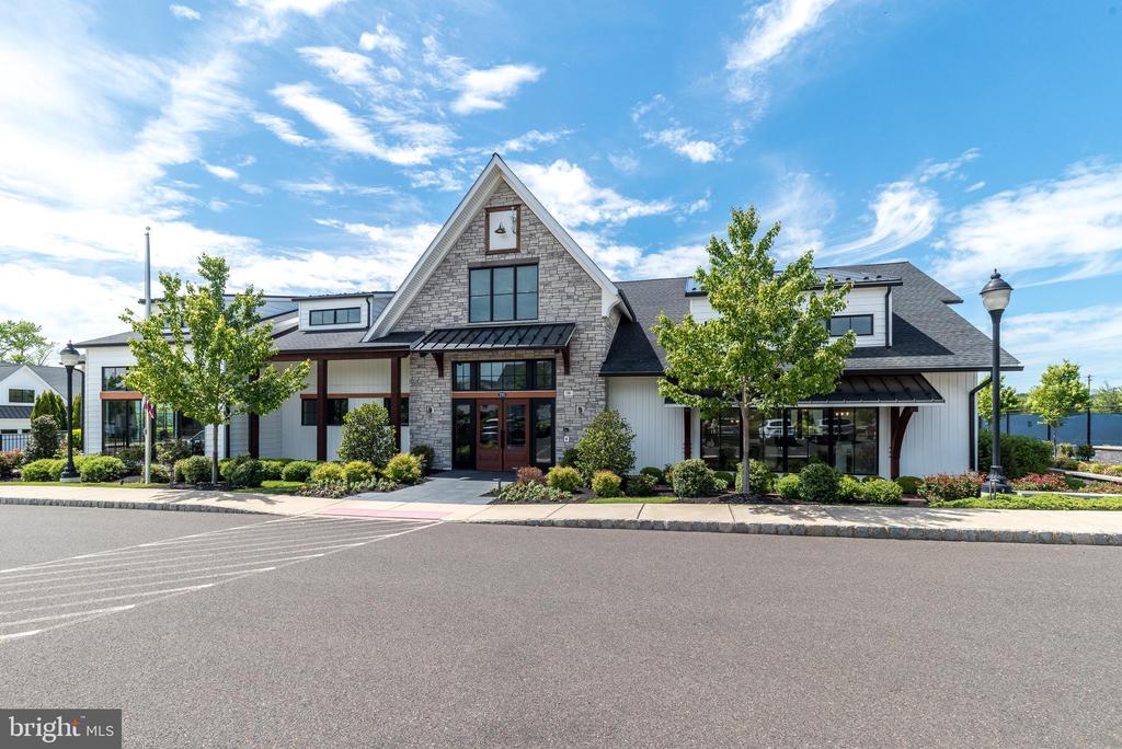 300 DRYDEN ROAD E