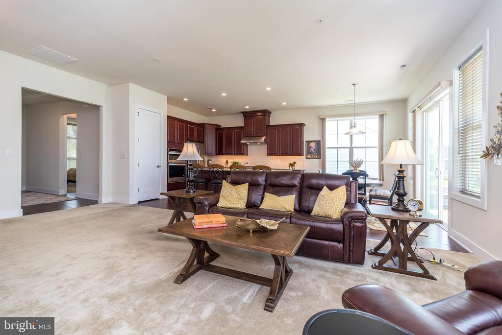 300 DRYDEN ROAD E