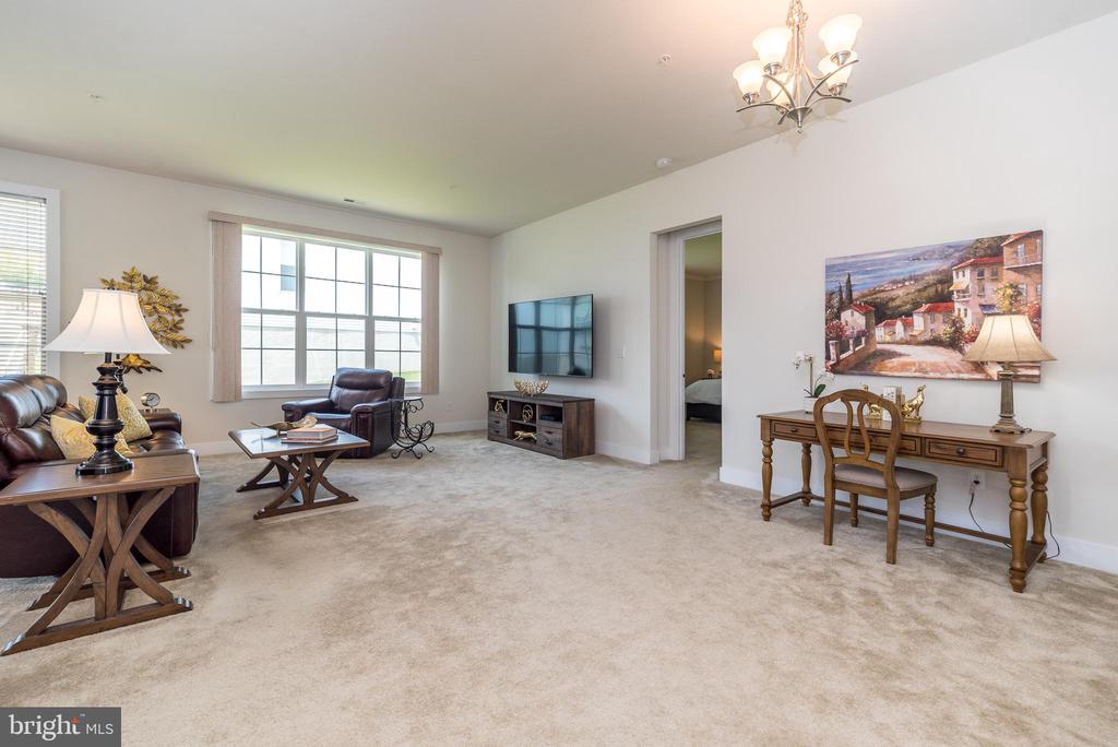 300 DRYDEN ROAD E