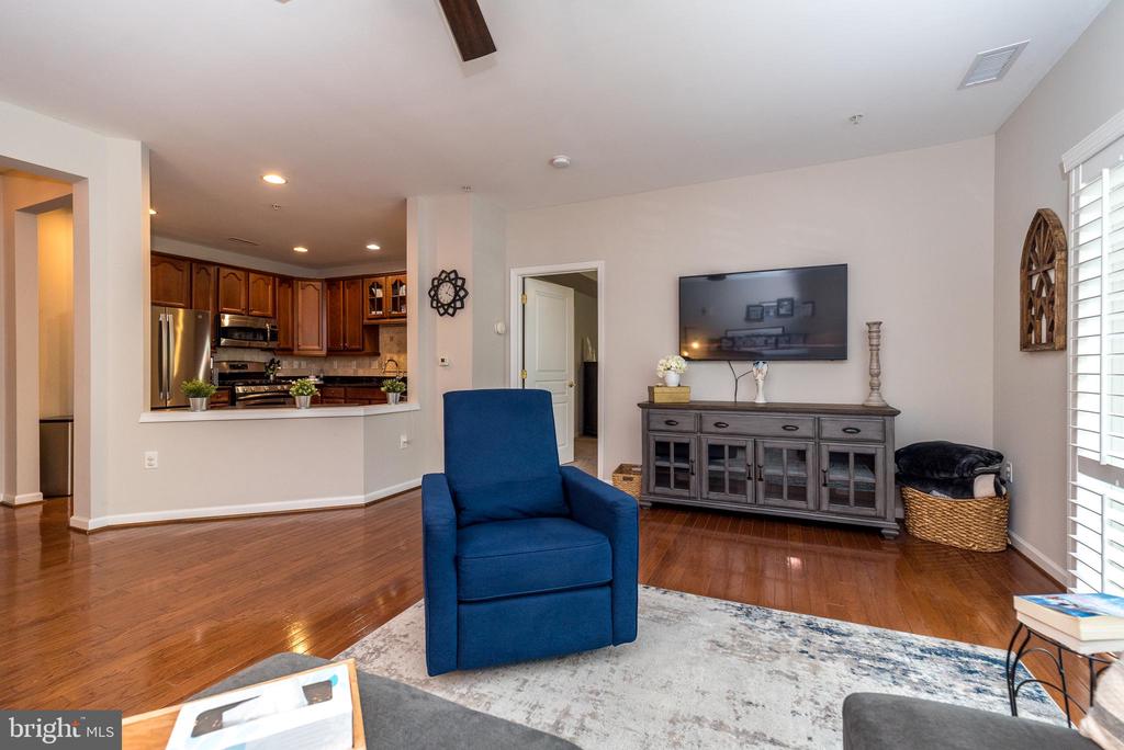 4205 LILAC COURT