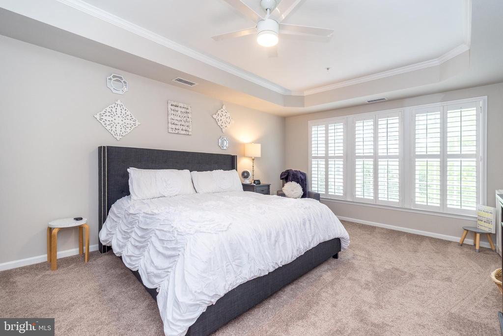 4205 LILAC COURT