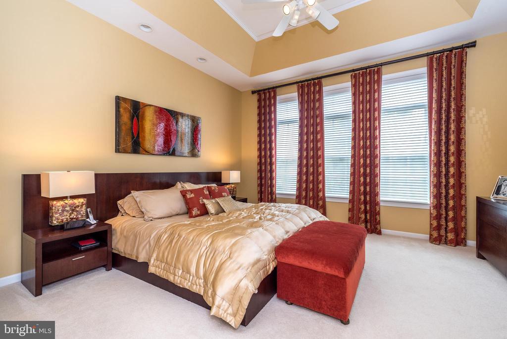 295 GOLDENROD DRIVE