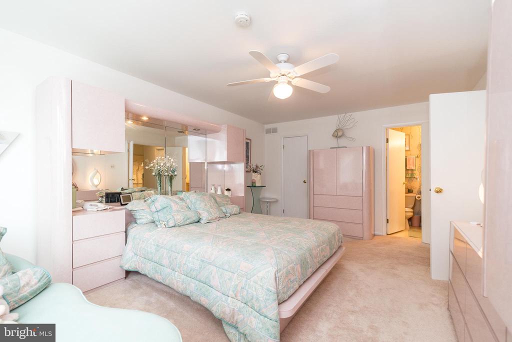 2602 MARYANNES COURT 2602