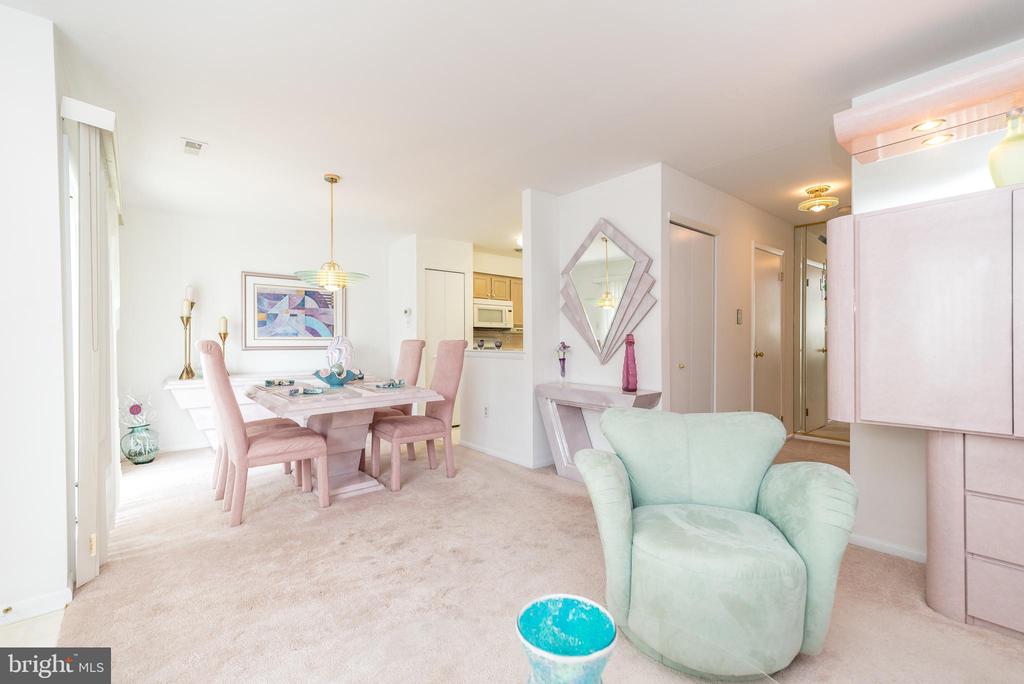 2602 MARYANNES COURT 2602