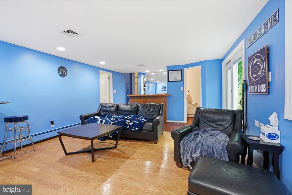 1619 SHEPARD DRIVE