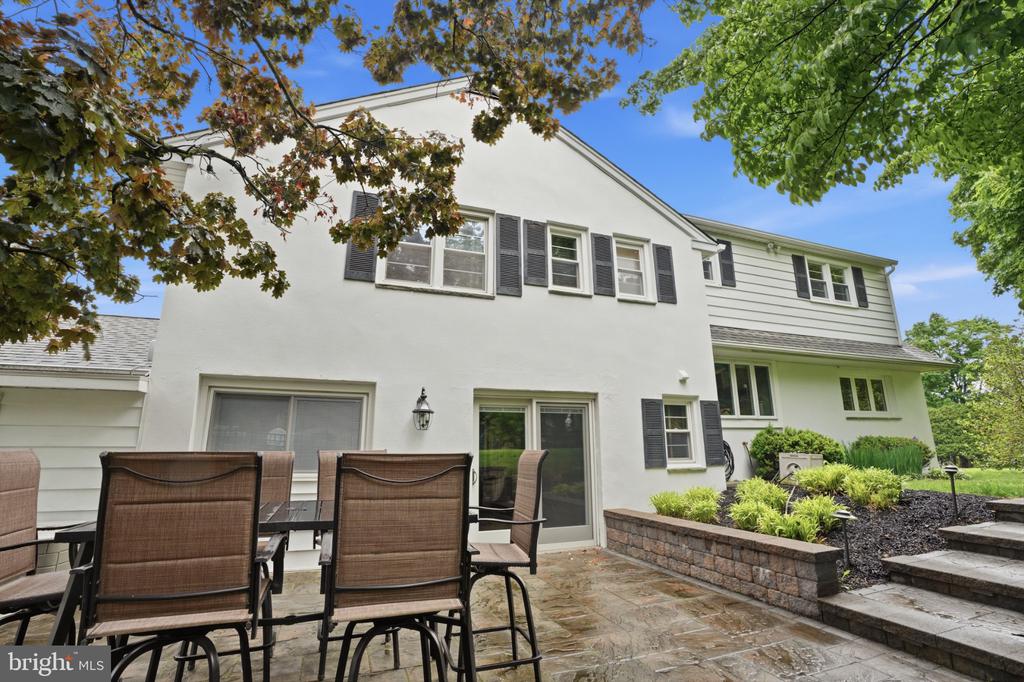 1619 SHEPARD DRIVE