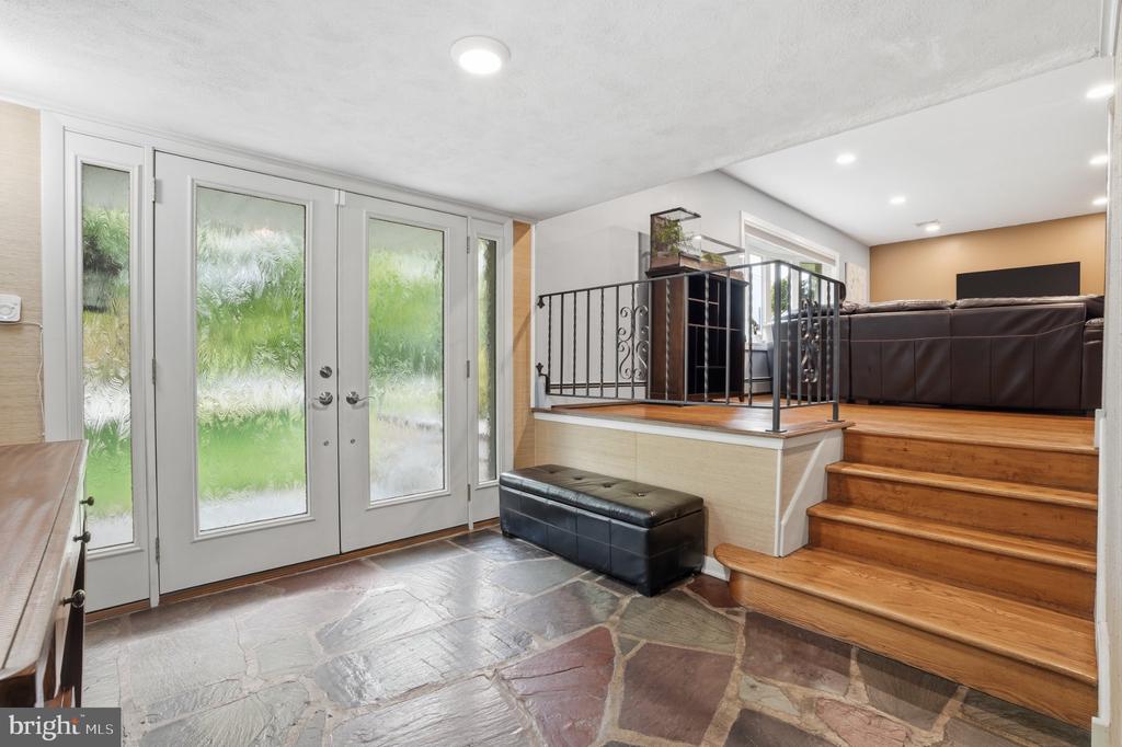 1619 SHEPARD DRIVE