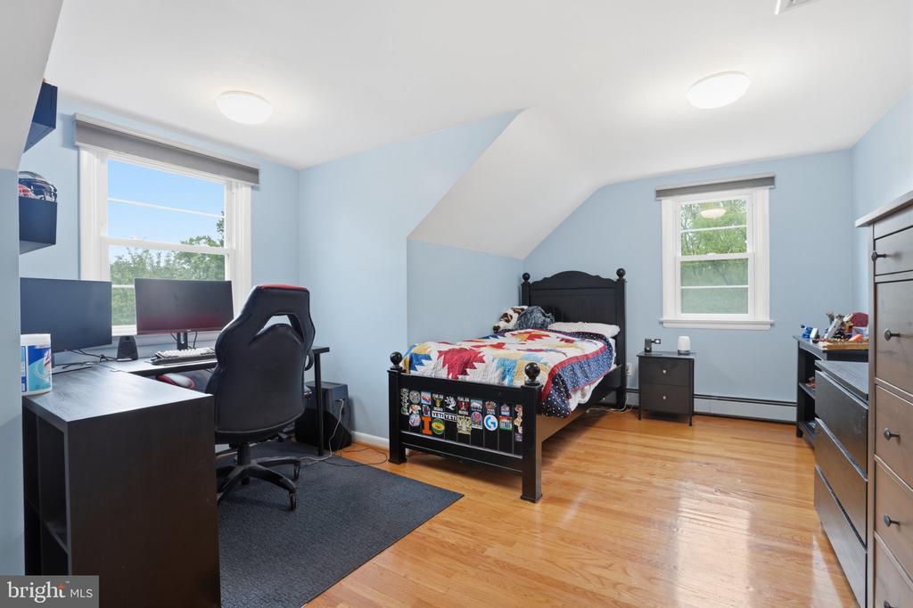 1619 SHEPARD DRIVE