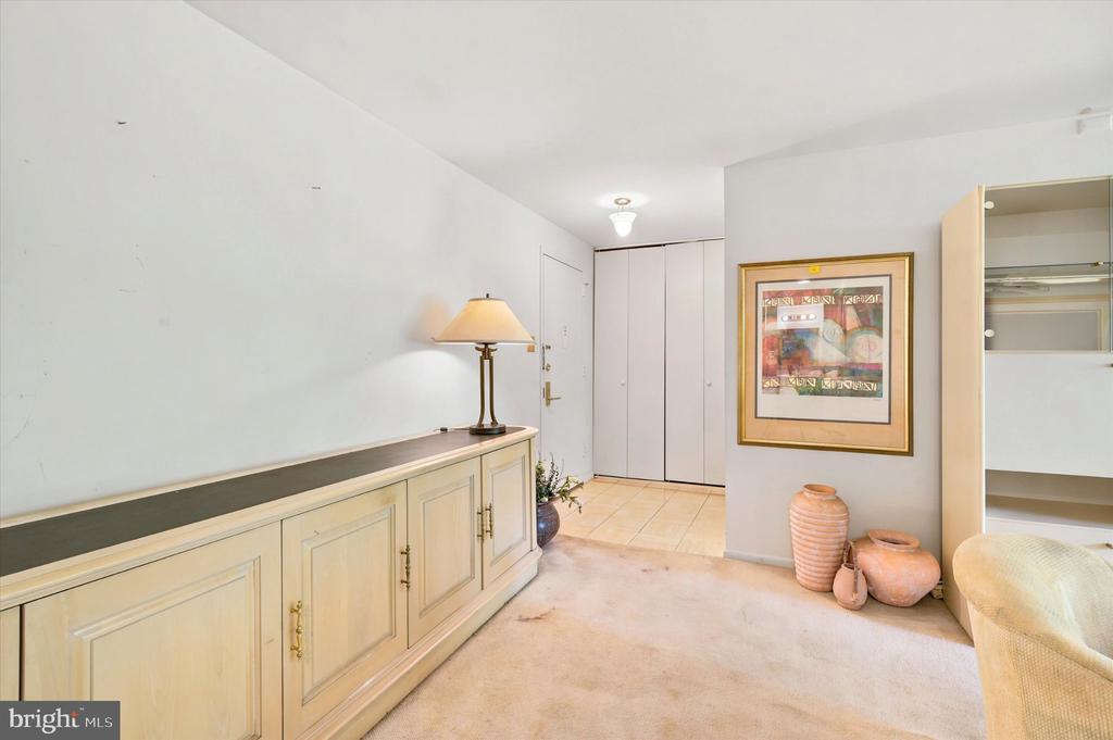 1637 OAKWOOD DRIVE CONDO 321