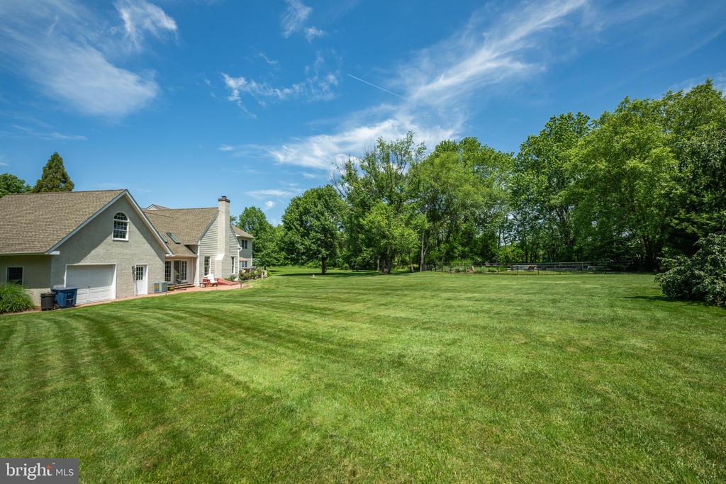1203 SLOUGH DRIVE