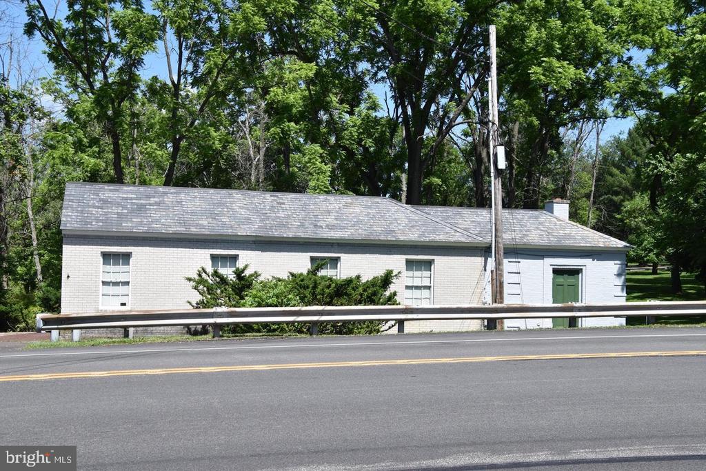 1921 VALLEY FORGE ROAD
