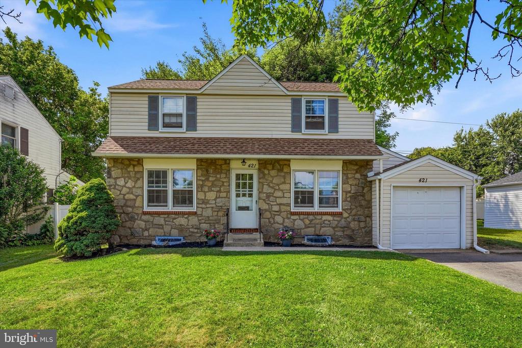 421 N WARMINSTER ROAD
