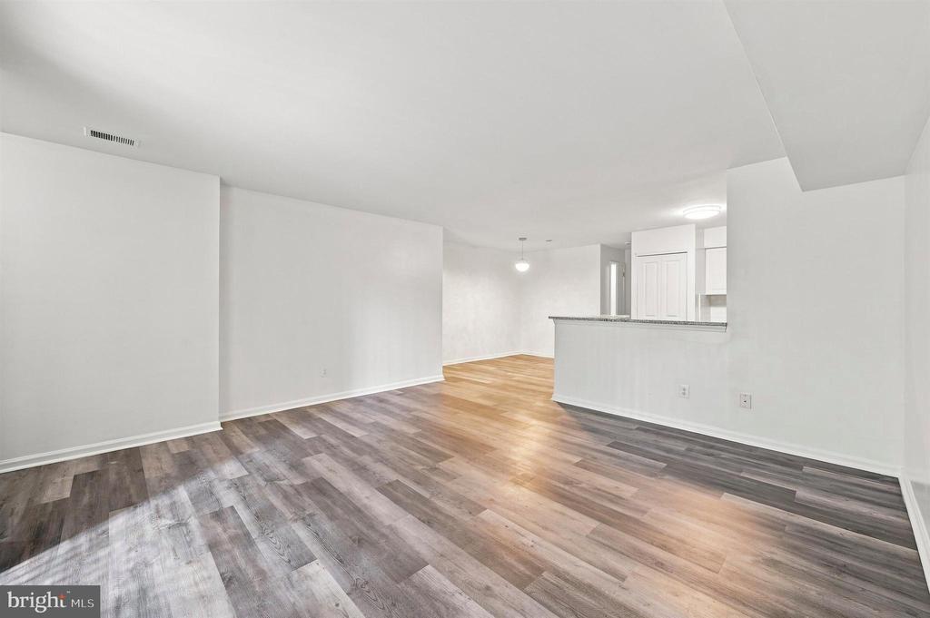 62 RAMSGATE COURT 211 U-62