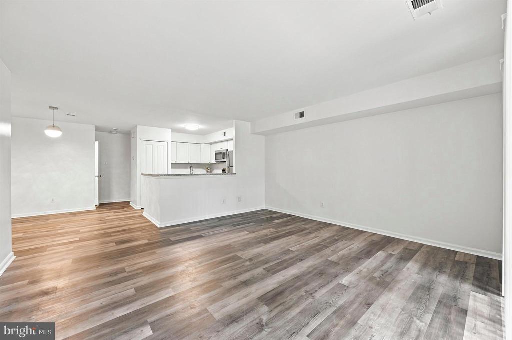 62 RAMSGATE COURT 211 U-62