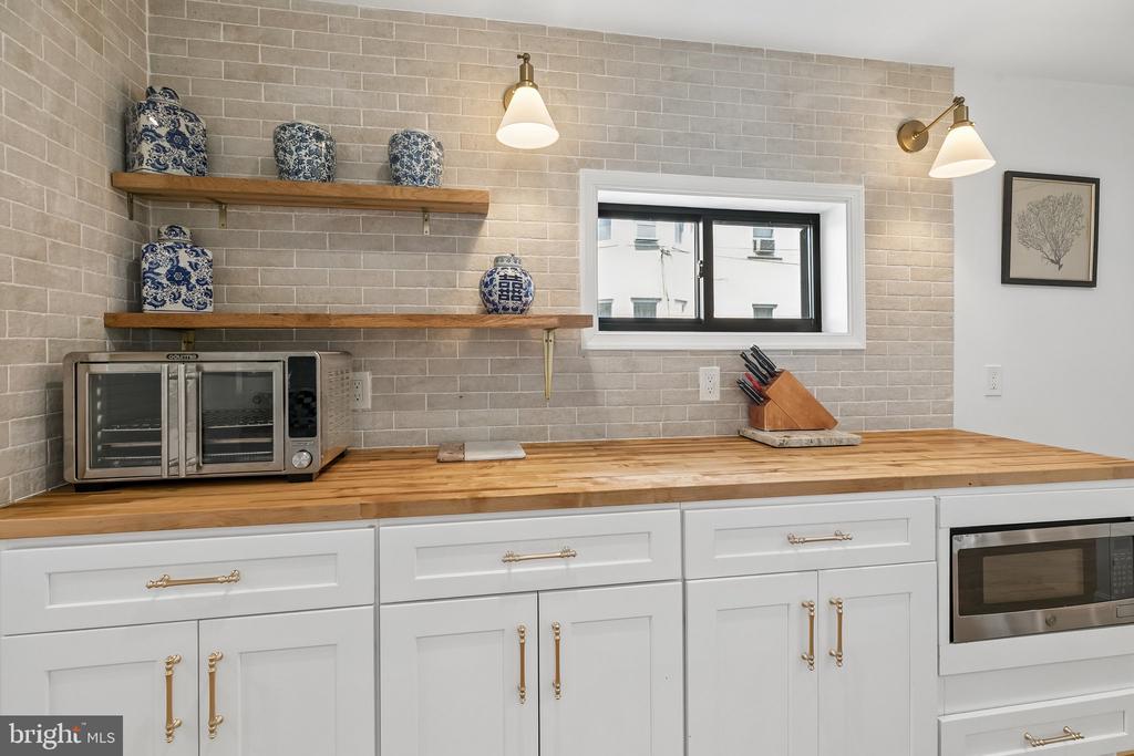 41 BELMONT AVENUE