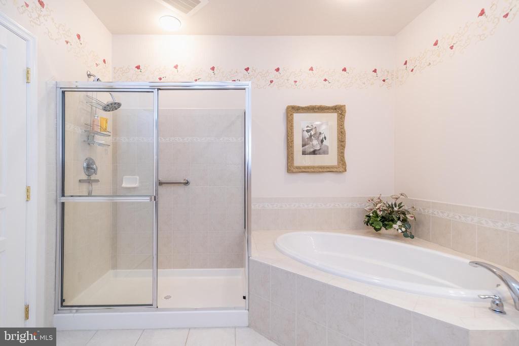2101 LILAC COURT