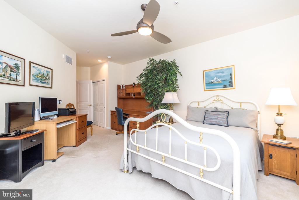 2101 LILAC COURT