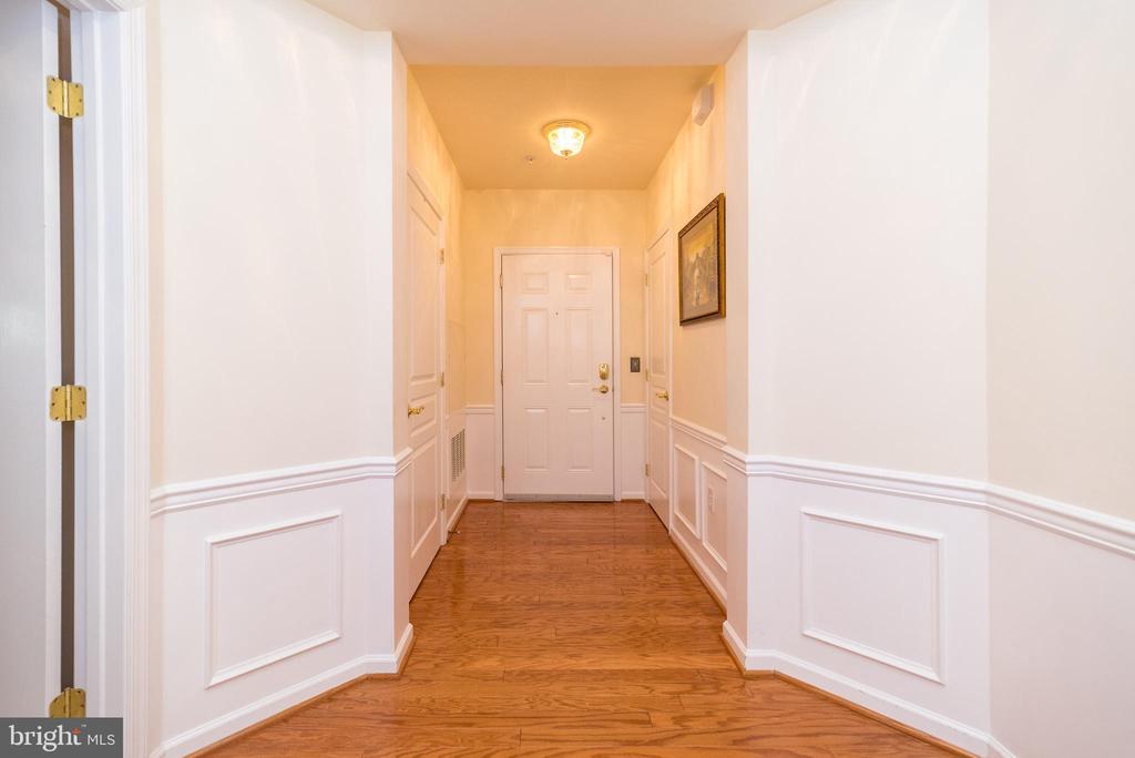 2101 LILAC COURT