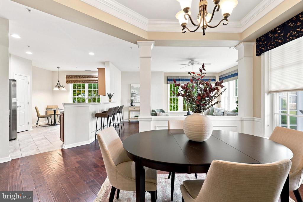 6102 LILAC COURT
