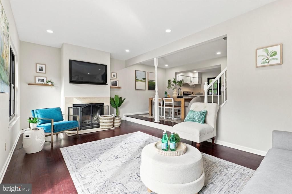 207 HANCOCK COURT