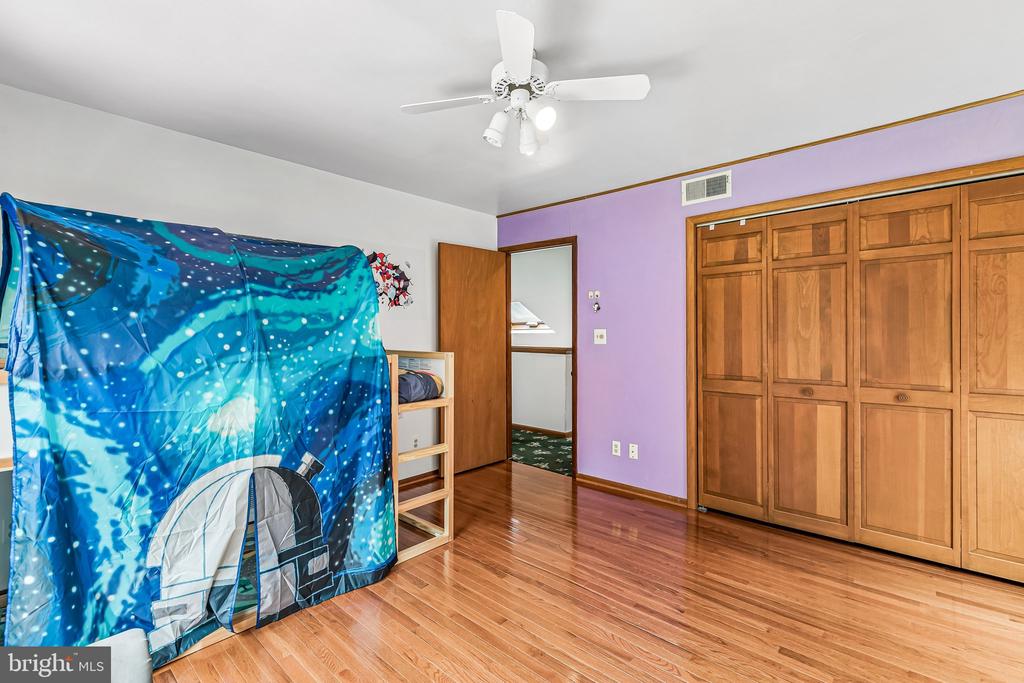 7 HAYCROFT DRIVE
