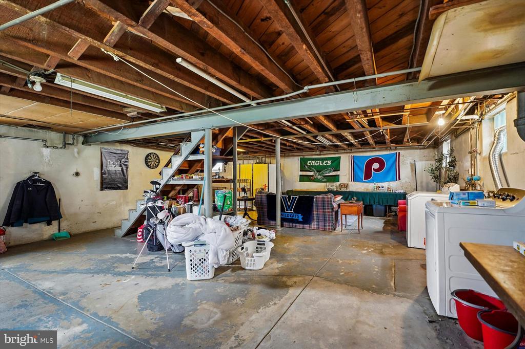 1210 E MATSONFORD ROAD