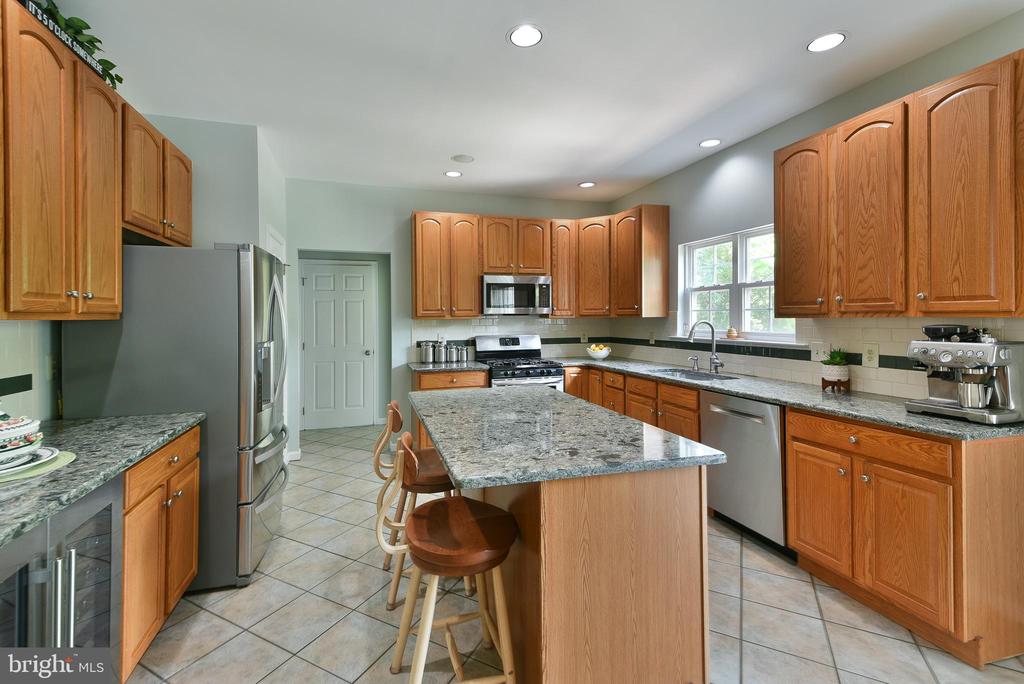 414 FOREST LANE