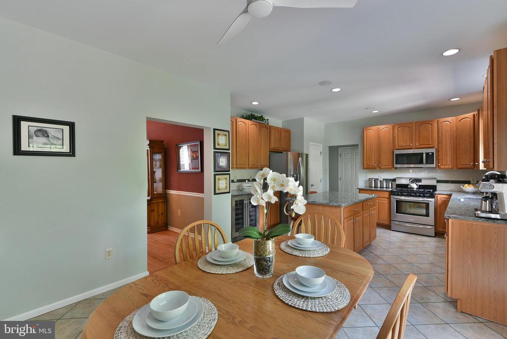 414 FOREST LANE