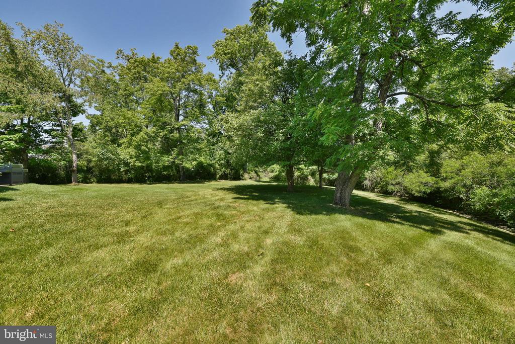 414 FOREST LANE