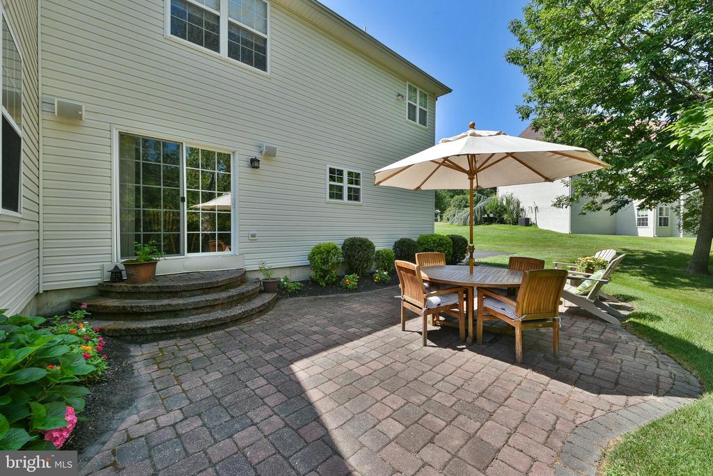 414 FOREST LANE